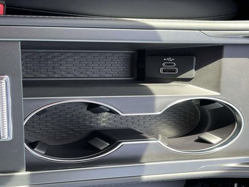 New 2026 Lincoln Nautilus Reserve AWD/4WD image 19