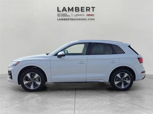Used 2024 Audi Q5 2.0T Premium image 2