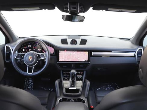 Used 2021 Porsche Cayenne image 35