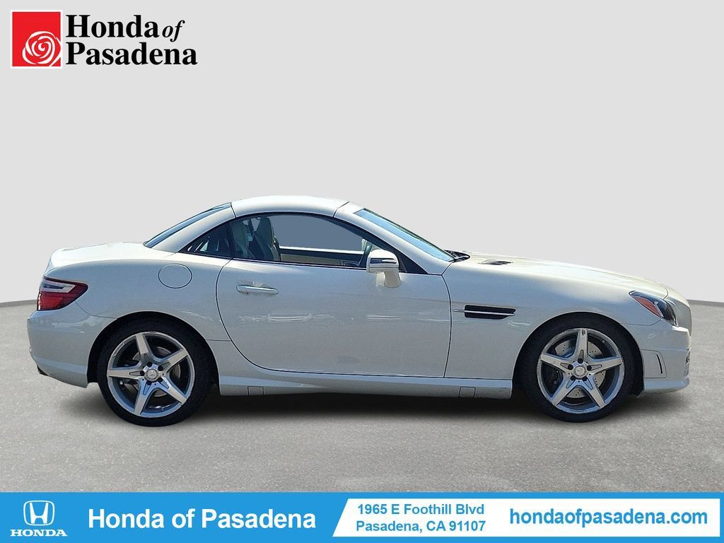 Used 2013 Mercedes-Benz SLK 250 image 6