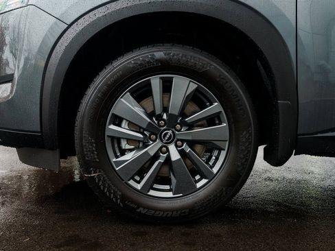 New 2025 Nissan Pathfinder SV w/ Cargo Package image 7