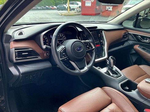 Used 2022 Subaru Outback Touring AWD/4WD image 10