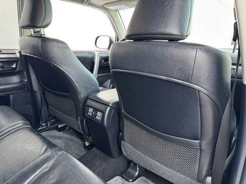 Used 2011 Toyota 4Runner Trail image 17