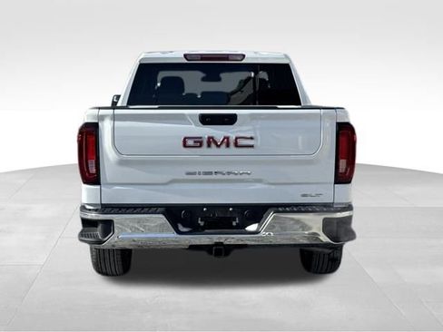 Used 2025 GMC Sierra 1500 SLT image 4