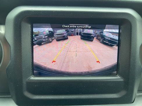Certified 2022 Jeep Wrangler Unlimited Sport AWD/4WD image 23