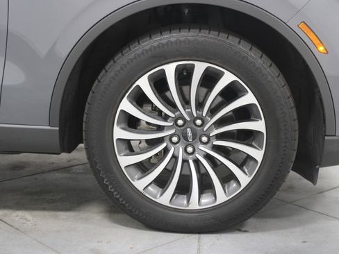 Used 2022 Lincoln Aviator Reserve image 12