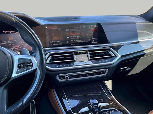 Used 2019 BMW X5 xDrive40i w/ M Sport Package AWD/4WD image 7