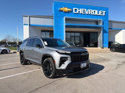 Certified 2025 Chevrolet Traverse RS w/ LPO, Illumination Package