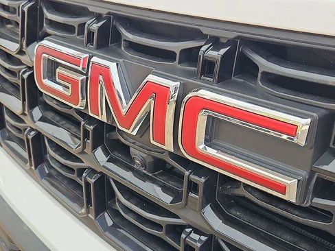 New 2026 GMC Canyon Elevation w/ Convenience Package RWD image 30