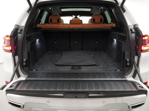 Used 2022 BMW X5 xDrive40i w/ Premium Package AWD/4WD image 30