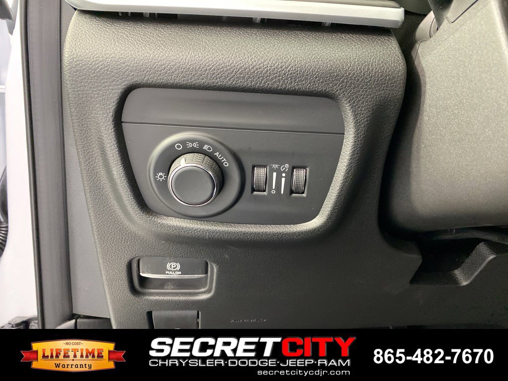 New 2026 Jeep Grand Cherokee Laredo X AWD/4WD image 16