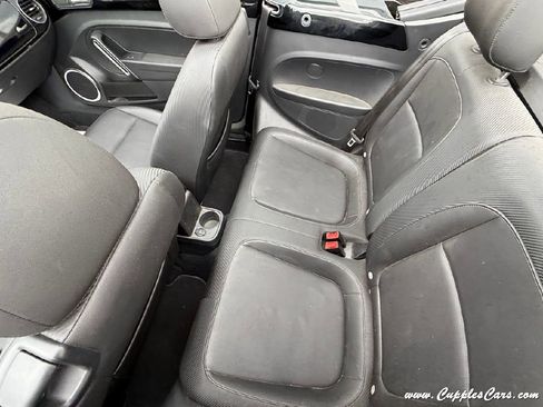 Used 2014 Volkswagen Beetle 1.8T image 21