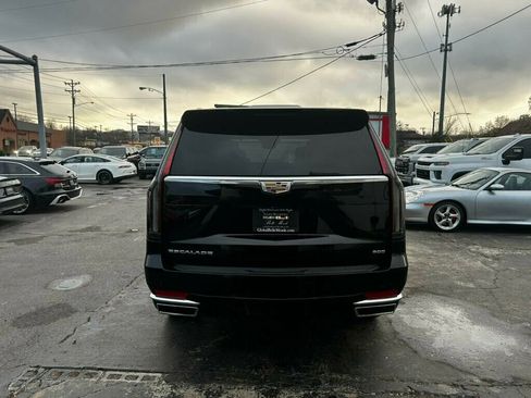 Used 2021 Cadillac Escalade Premium Luxury Platinum image 4