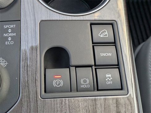 Used 2024 Toyota Highlander Platinum image 36