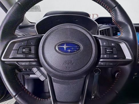 Used 2022 Subaru Crosstrek 2.0i Premium w/ Popular Package #4A AWD/4WD image 13