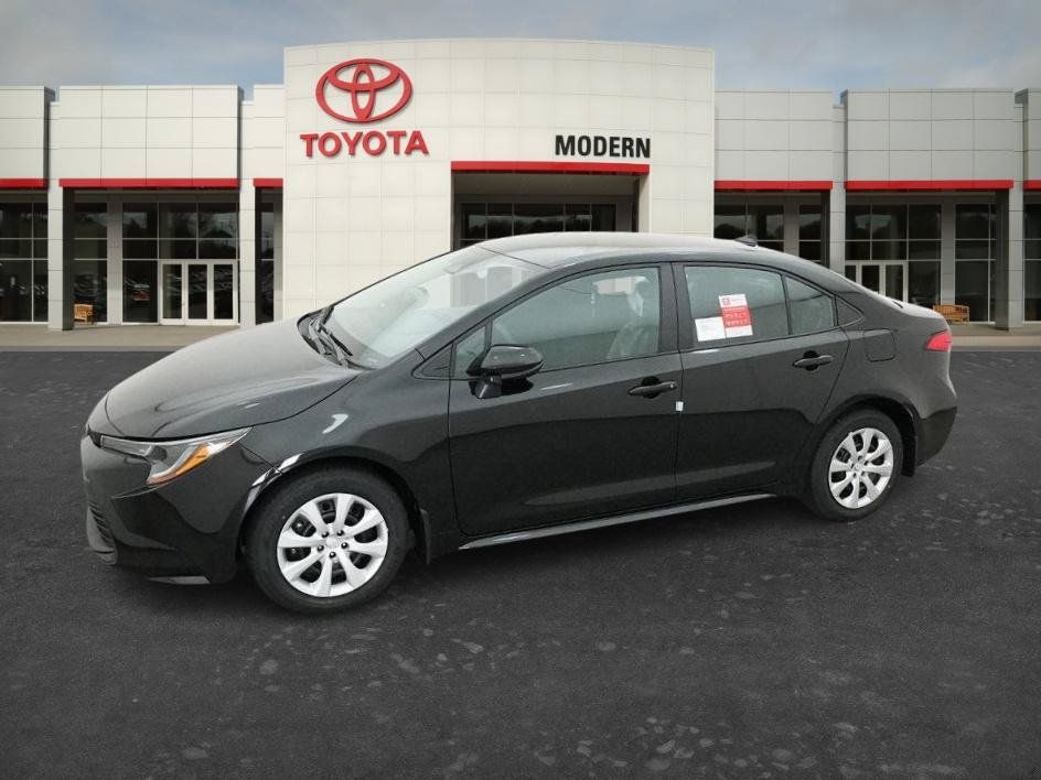 New 2026 Toyota Corolla LE FWD image 5