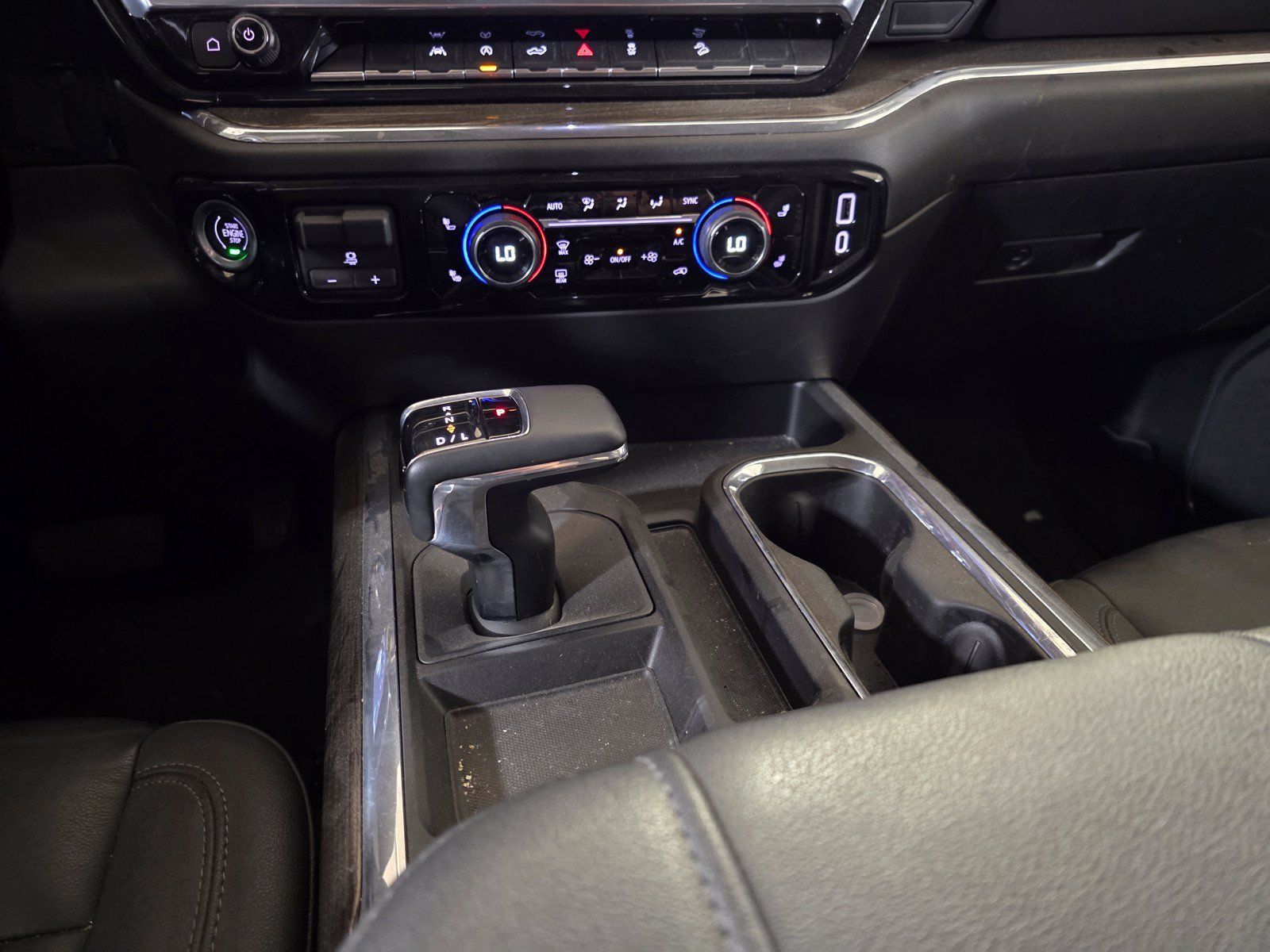Used 2024 Chevrolet Silverado 1500 RST w/ Convenience Package II AWD/4WD image 18