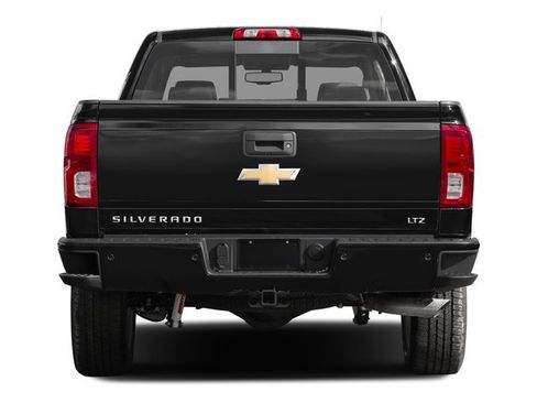 Used 2018 Chevrolet Silverado 1500 LTZ Z71 w/ LTZ Plus Package AWD/4WD image 8