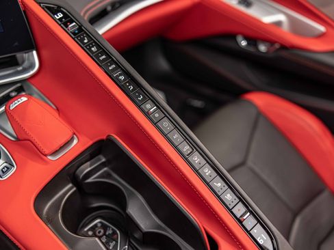 Used 2023 Chevrolet Corvette Stingray w/ Z51 Performance Package image 28