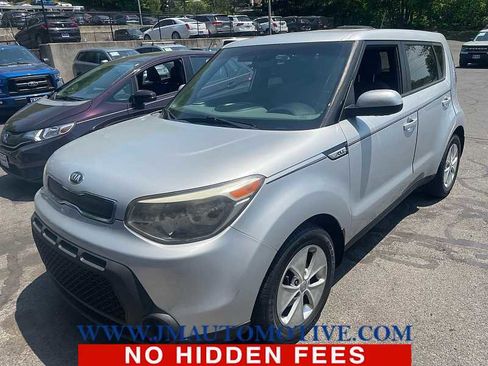 Used 2015 Kia Soul FWD image 1