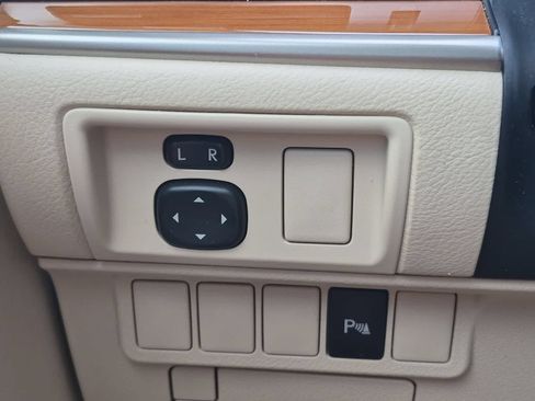 Used 2013 Lexus ES 300h w/ Premium Pkg FWD image 30