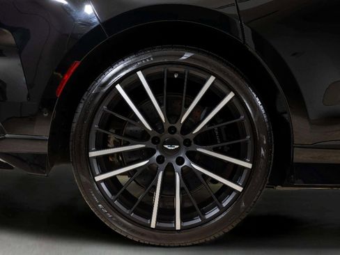 Used 2025 Aston Martin DBX 707 image 45