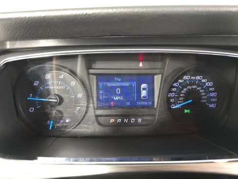 Used 2019 Ford Taurus SEL image 19