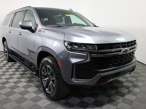 Used 2021 Chevrolet Suburban Z71 image 3