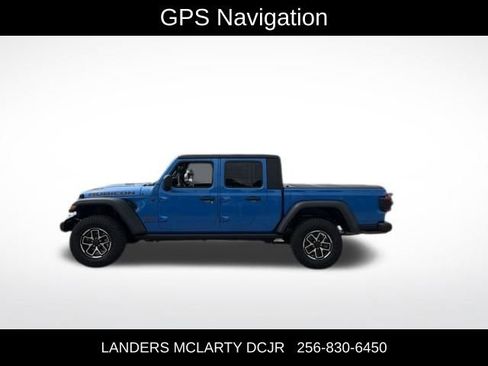 Used 2025 Jeep Gladiator Rubicon w/ Dual Top Group AWD/4WD image 7