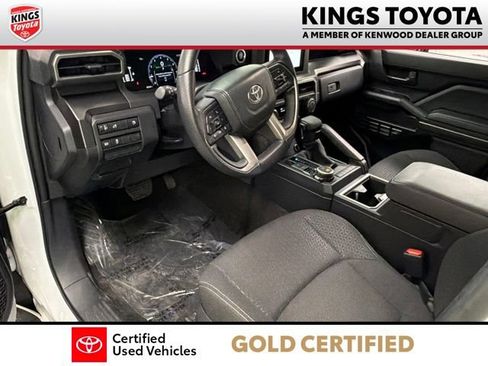 Certified 2025 Toyota 4Runner SR5 AWD/4WD image 16