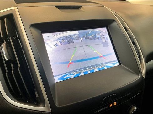Used 2020 Ford Edge SEL w/ Cargo Accessory Package FWD image 16