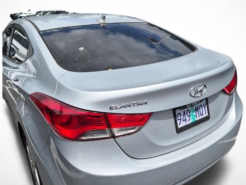Used 2012 Hyundai Elantra GLS w/ Preferred Pkg 3 FWD image 7