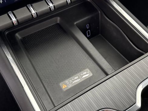 New 2025 GMC Acadia Elevation w/ Elevation Premium Package image 33