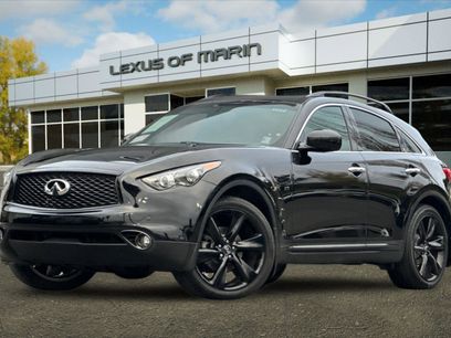 Used 2017 INFINITI QX70 AWD w/ Premium Package
