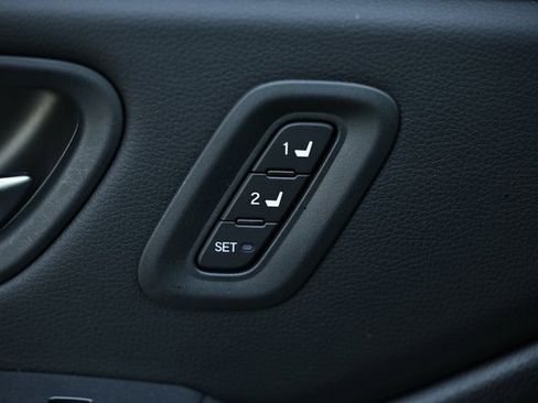 Certified 2025 Honda Pilot EX-L image 16