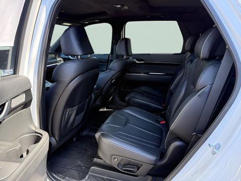 Used 2023 Hyundai Palisade Calligraphy w/ Cargo Package AWD/4WD image 4