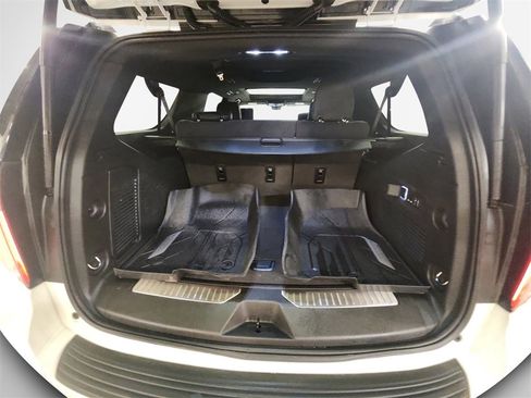 Certified 2024 Chevrolet Suburban High Country w/ Advanced Technology Package image 25
