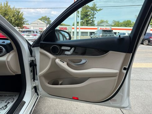 Used 2017 Mercedes-Benz C 300 4MATIC Sedan image 14