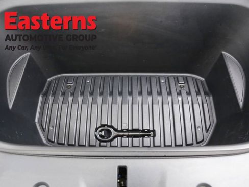 Used 2021 Tesla Model Y Long Range image 7