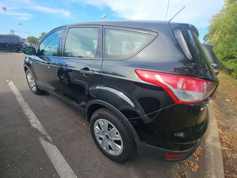 Used 2016 Ford Escape S FWD image 6