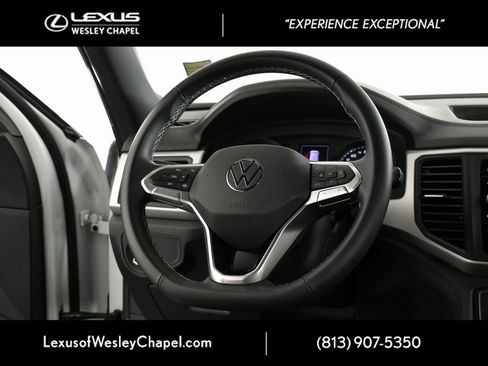 Used 2021 Volkswagen Atlas Cross Sport SE image 25