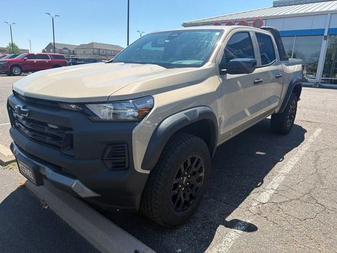Used 2023 Chevrolet Colorado Trail Boss w/ Technology Package AWD/4WD image 1