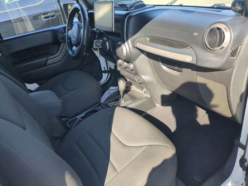 Used 2014 Jeep Wrangler Sport image 11
