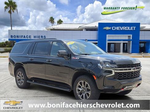 Used 2022 Chevrolet Suburban Z71 w/ Luxury Package AWD/4WD image 1