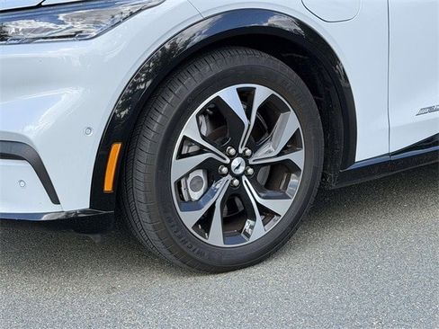 Certified 2021 Ford Mustang Mach-E Premium image 7