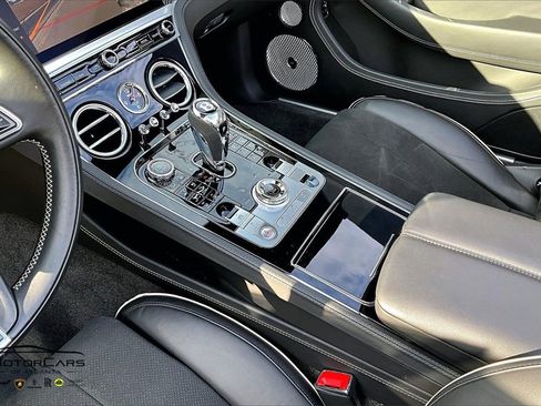 Used 2023 Bentley Continental GT V8 image 17