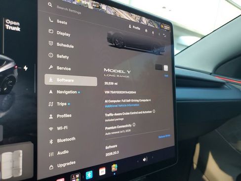 Used 2026 Tesla Model Y 2WD image 27