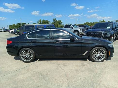 Used 2019 BMW 540i w/ Convenience Package image 2