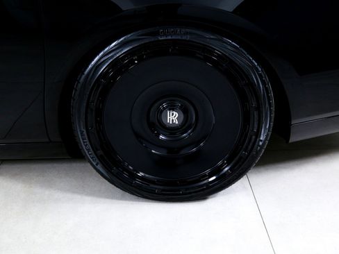 Used 2019 Rolls-Royce Phantom Sedan image 42