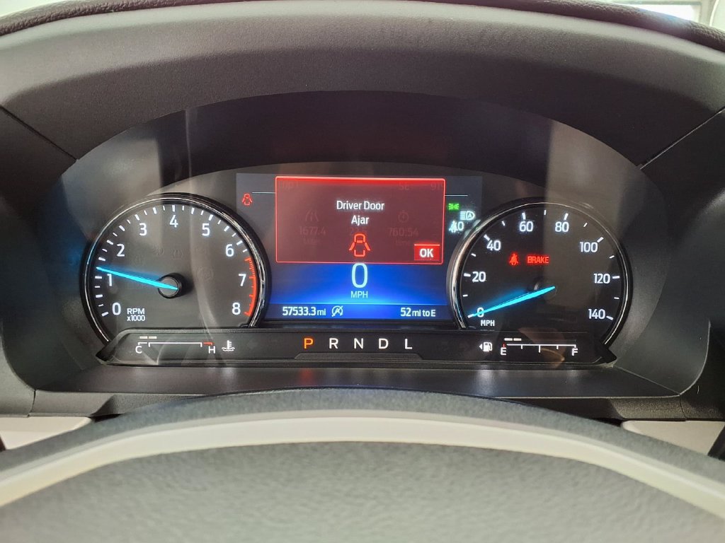 Used 2024 Ford Explorer XLT w/ Equipment Group 202A RWD image 6